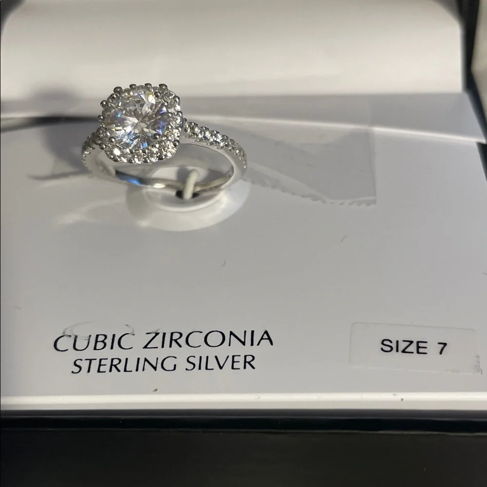 Giani Bernini Sterling Silver CZ Halo Sparkling Solitaire Ring Size 7